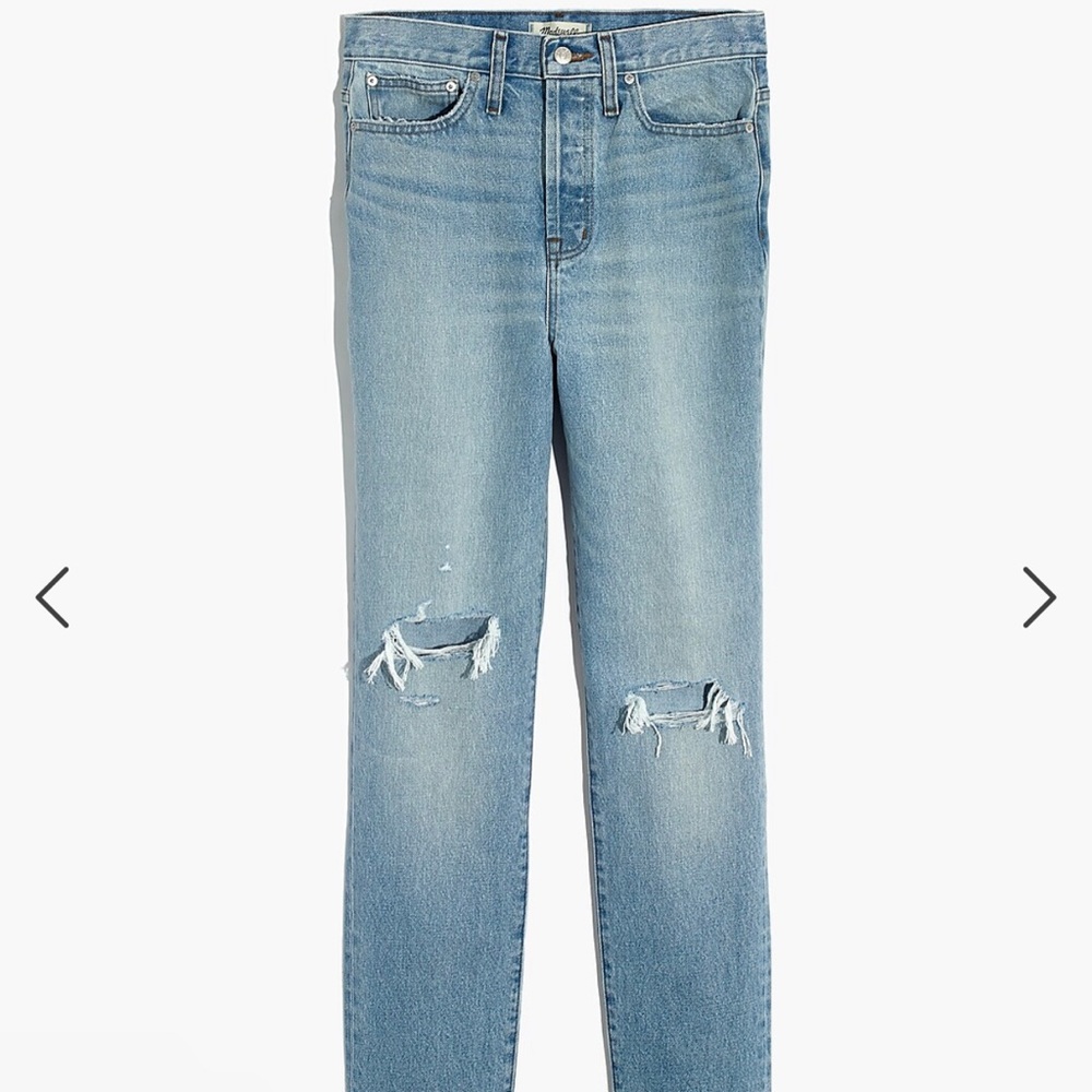 madewell straight jeans bit large on the waist. This is a reposh from @acarlos